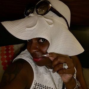 Meet your Posher, Kimyata